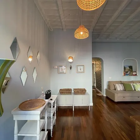 Holidays At Charme Apartament Rzym